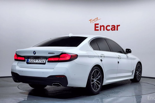 2022 BMW 5 серии с пробегом 52 996 км