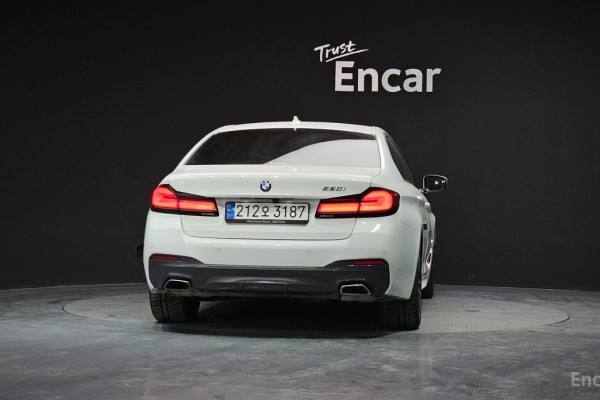 2022 BMW 5 серии с пробегом 111 761 км