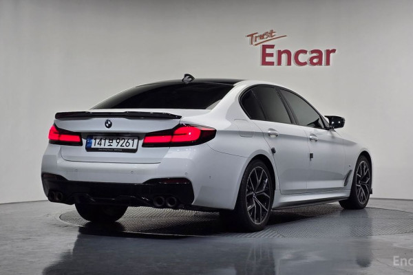 2022 BMW 5 серии с пробегом 73 606 км