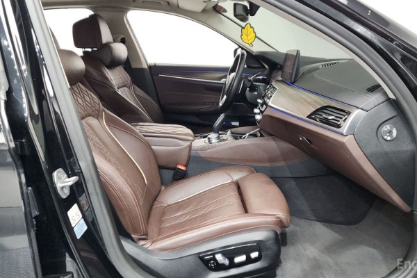 2022 BMW 5 серии с пробегом 52 679 км