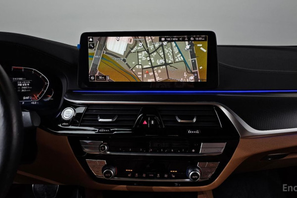 2022 BMW 5 серии с пробегом 31 866 км