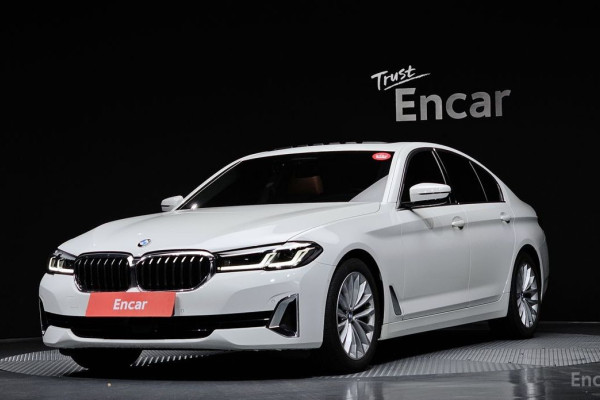 2022 BMW 5 серии с пробегом 40 202 км