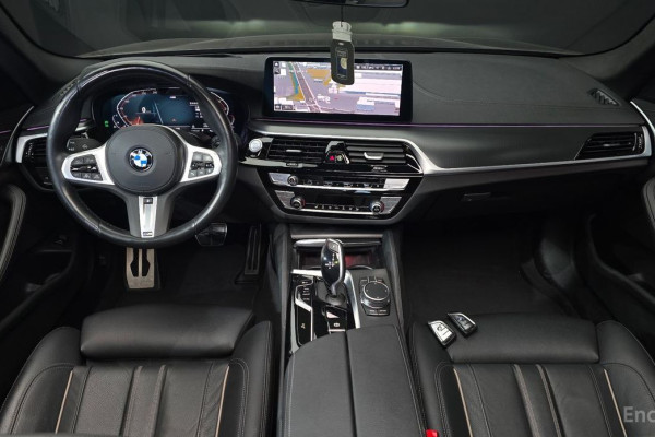 2022 BMW 5 серии с пробегом 61 333 км