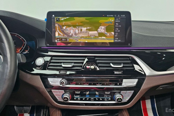 2022 BMW 5 серии с пробегом 20 771 км