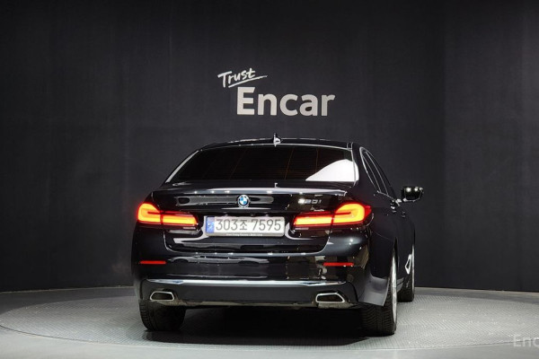 2022 BMW 5 серии с пробегом 28 986 км