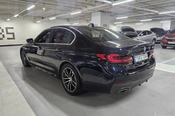 2022 BMW 5 серии с пробегом 57 460 км