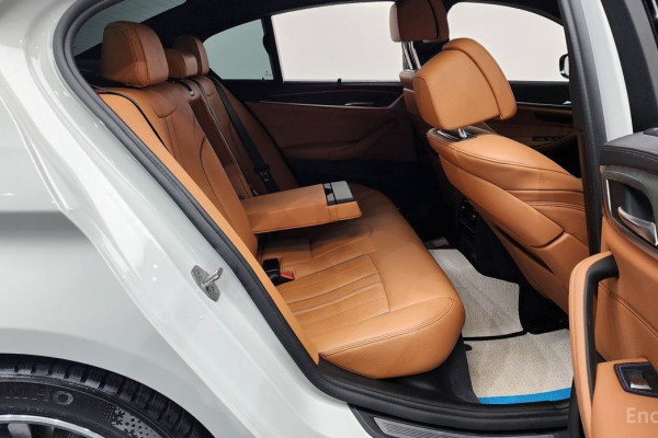 2022 BMW 5 серии с пробегом 52 996 км