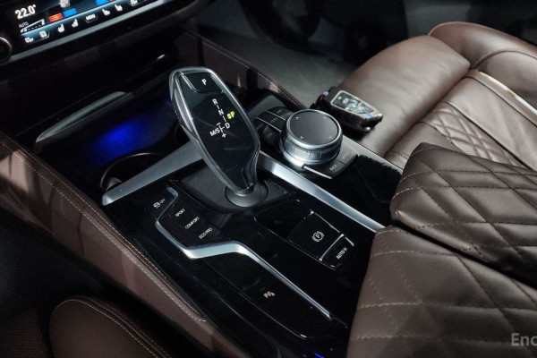 2022 BMW 5 серии с пробегом 73 606 км