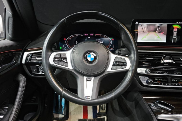 2022 BMW 5 серии с пробегом 111 761 км