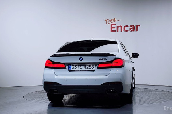 2022 BMW 5 серии с пробегом 38 071 км