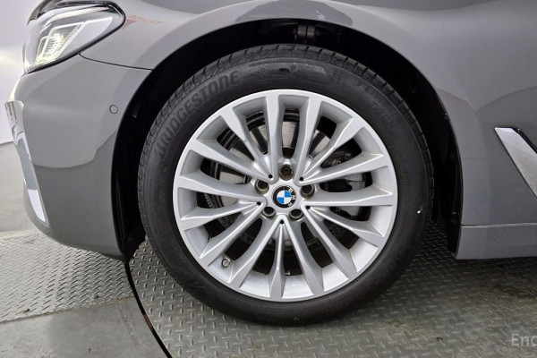 2022 BMW 5 серии с пробегом 36 909 км