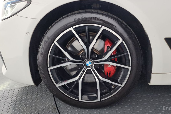 2022 BMW 5 серии с пробегом 38 071 км