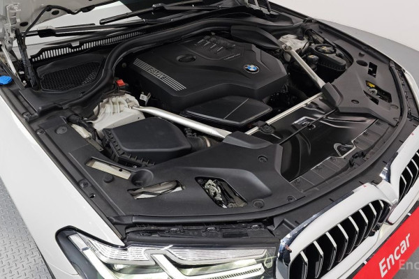 2022 BMW 5 серии с пробегом 23 423 км