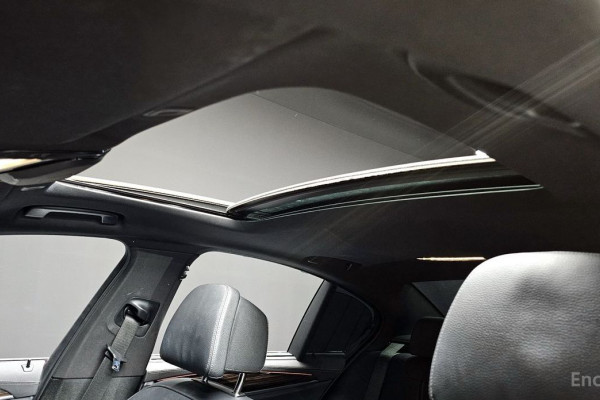 2022 BMW 5 серии с пробегом 111 761 км