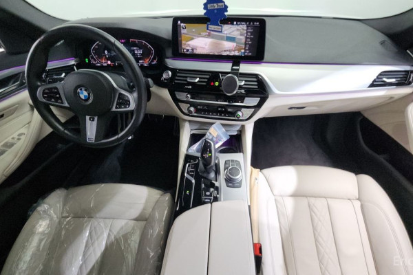 2022 BMW 5 серии с пробегом 38 071 км