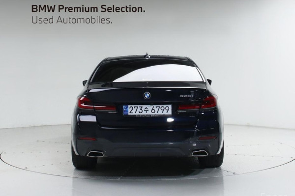 2022 BMW 5 серии с пробегом 37 562 км