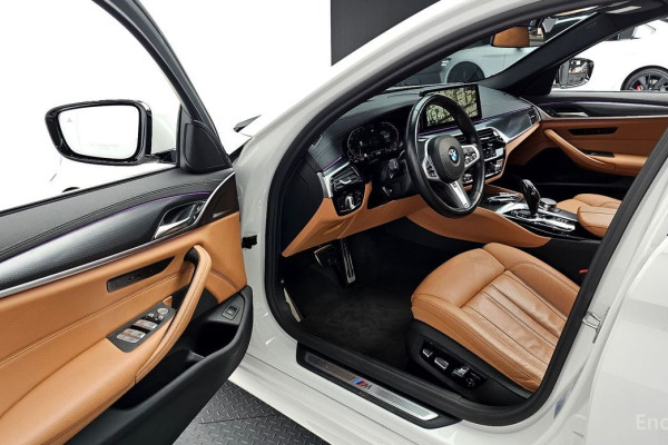 2022 BMW 5 серии с пробегом 23 423 км