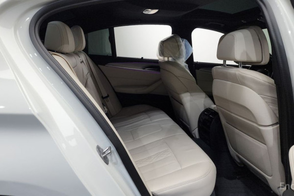 2022 BMW 5 серии с пробегом 38 071 км