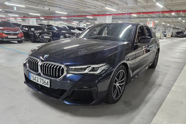 2022 BMW 5 серии с пробегом 57 460 км