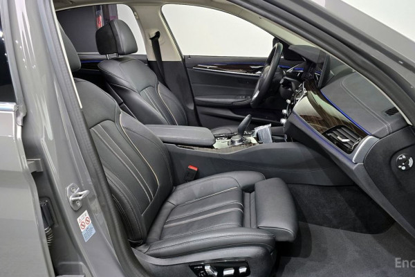 2022 BMW 5 серии с пробегом 36 909 км