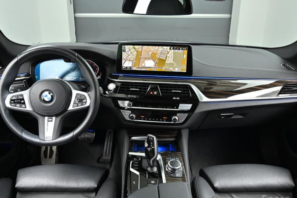 2022 BMW 5 серии с пробегом 37 562 км