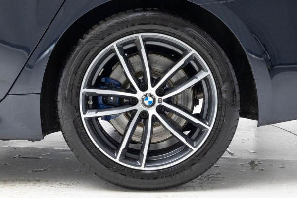 2022 BMW 5 серии с пробегом 25 455 км