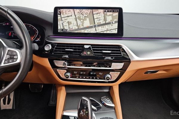 2022 BMW 5 серии с пробегом 23 423 км