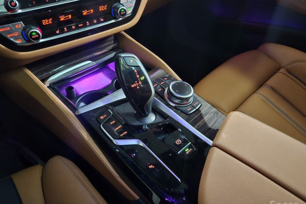 2022 BMW 5 серии с пробегом 57 460 км