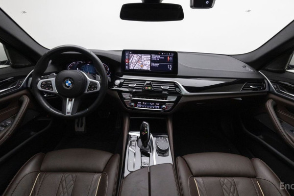 2022 BMW 5 серии с пробегом 67 200 км