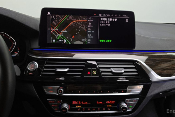 2022 BMW 5 серии с пробегом 36 909 км