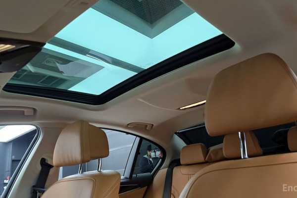 2022 BMW 5 серии с пробегом 28 986 км