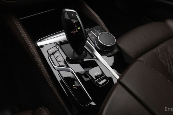 2022 BMW 5 серии с пробегом 67 200 км