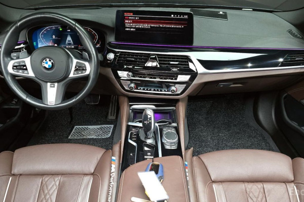 2022 BMW 5 серии с пробегом 21 195 км