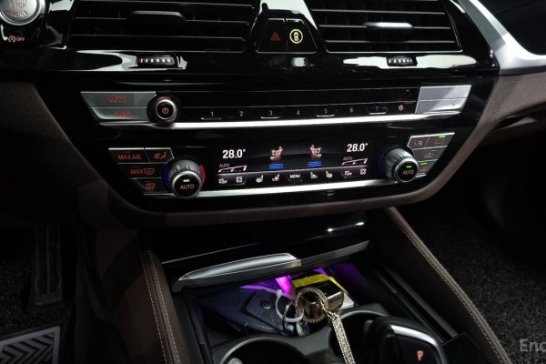 2022 BMW 5 серии с пробегом 21 195 км