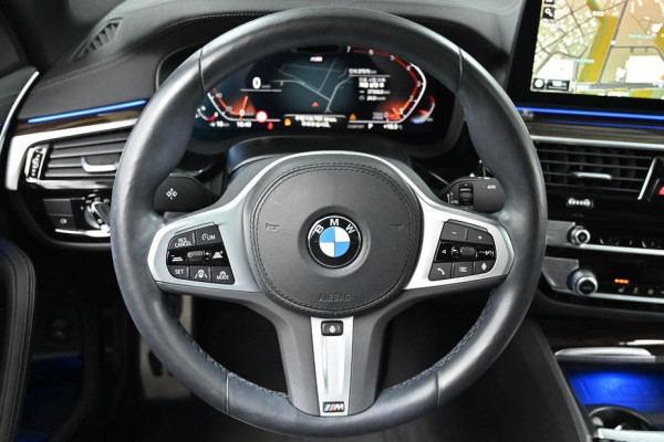 2022 BMW 5 серии с пробегом 37 562 км