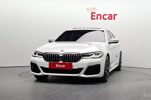 2022 BMW 5 серии с пробегом 49 276 км