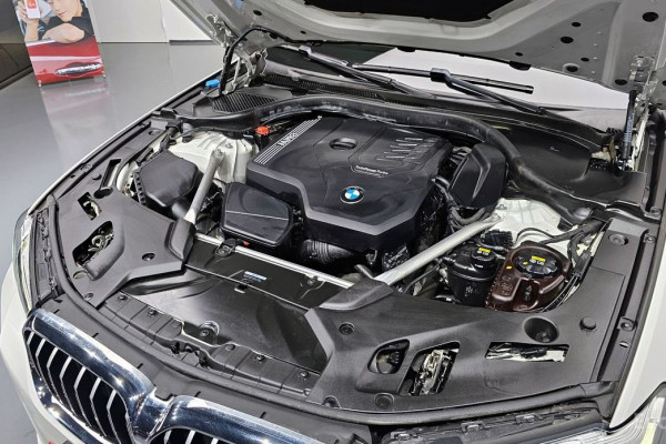 2022 BMW 5 серии с пробегом 103 099 км