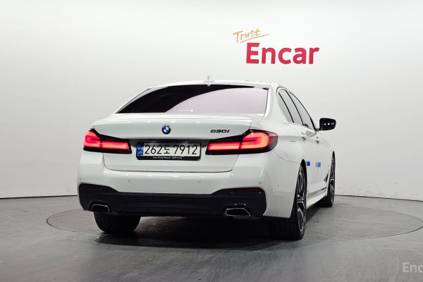 2022 BMW 5 серии с пробегом 49 276 км