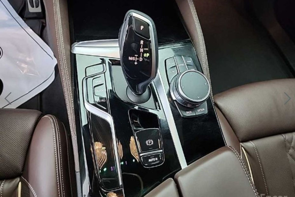 2022 BMW 5 серии с пробегом 37 467 км