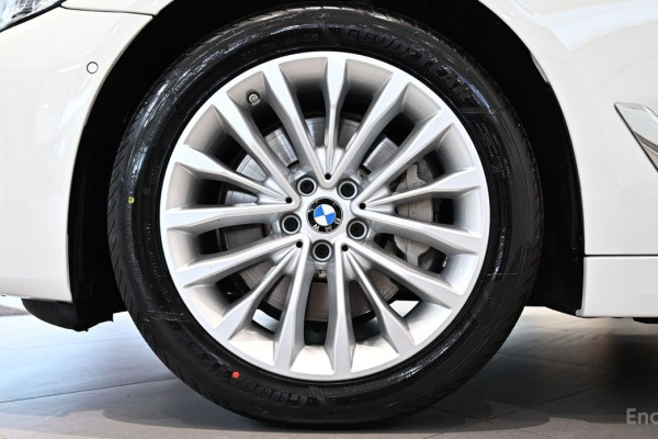 2022 BMW 5 серии с пробегом 61 249 км