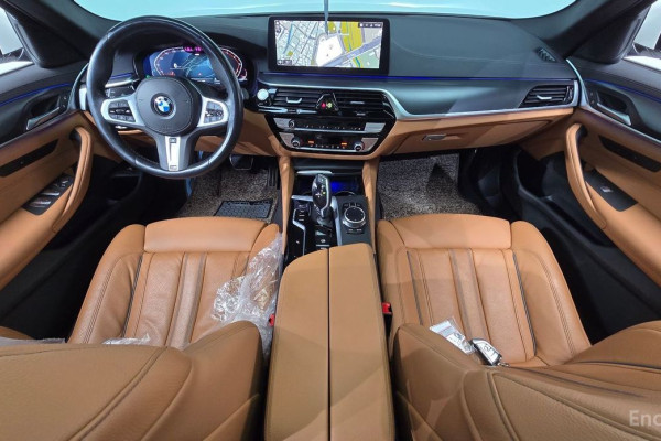 2022 BMW 5 серии с пробегом 59 978 км