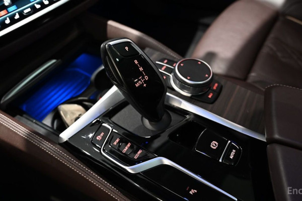 2022 BMW 5 серии с пробегом 61 249 км