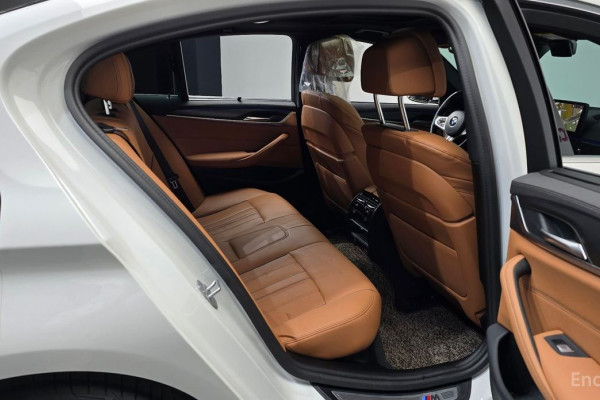 2022 BMW 5 серии с пробегом 59 978 км