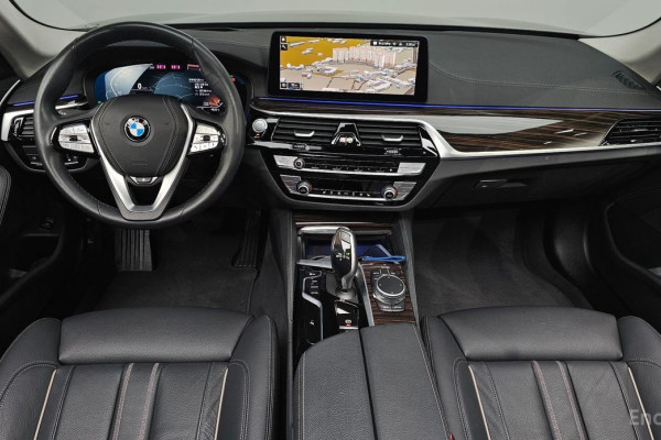 2022 BMW 5 серии с пробегом 62 129 км