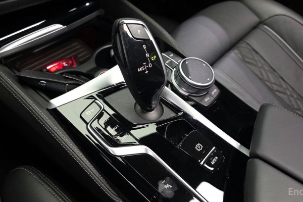 2022 BMW 5 серии с пробегом 5 052 км