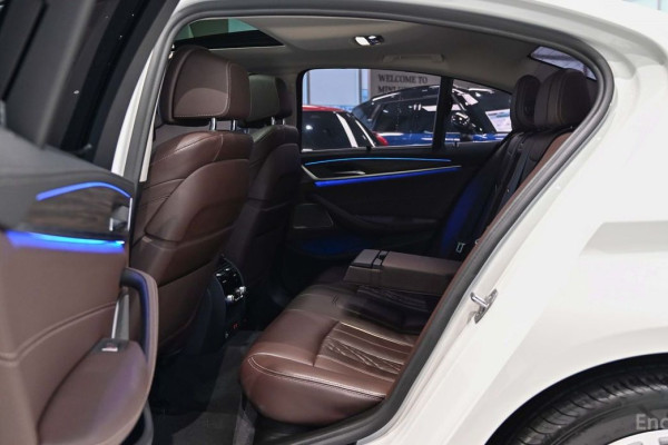 2022 BMW 5 серии с пробегом 61 249 км