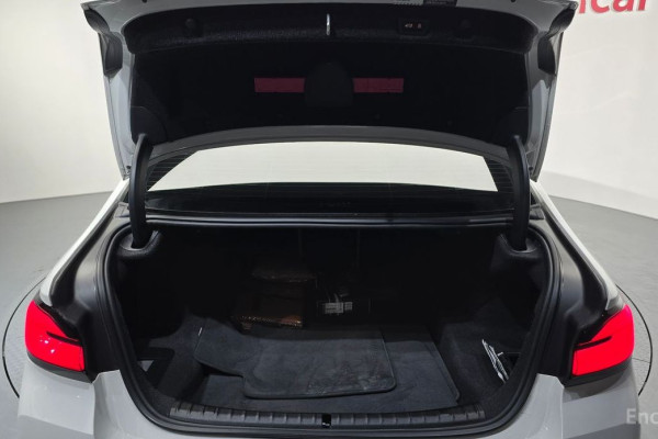 2022 BMW 5 серии с пробегом 59 978 км