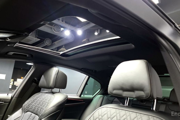 2022 BMW 5 серии с пробегом 5 052 км