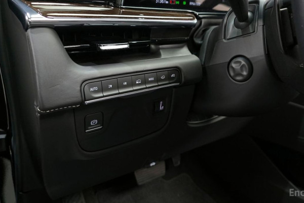 2022 Cadillac Escalade с пробегом 31 386 км