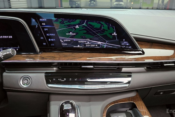 2022 Cadillac Escalade с пробегом 31 386 км